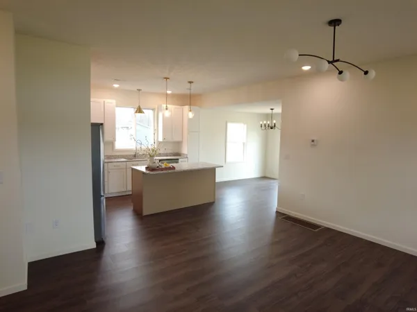 $239,900 | 444 South 4th Street, Mitchell, IN 47446