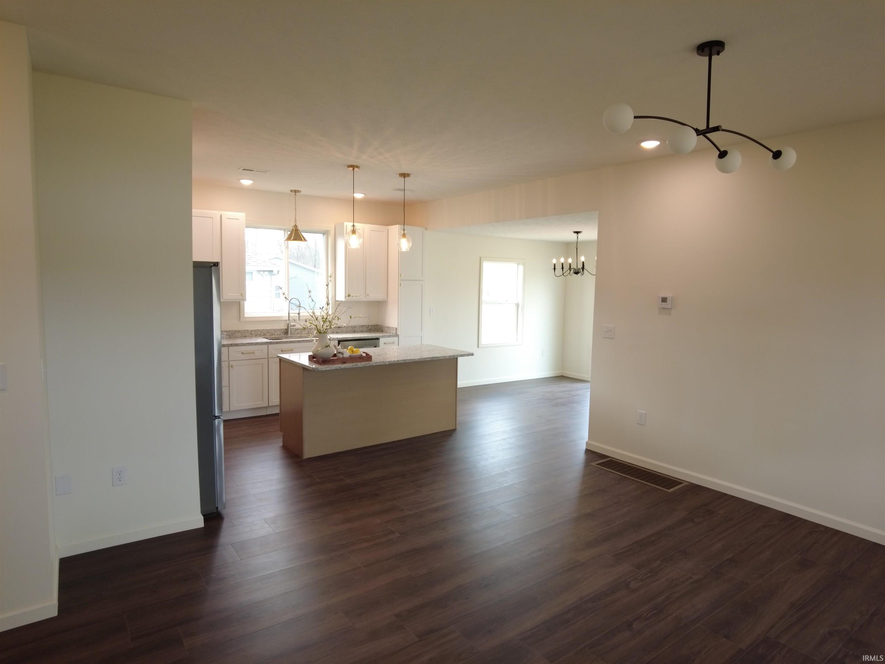 444 South 4th Street Mitchell, IN 47446 - Photo 5 of 15