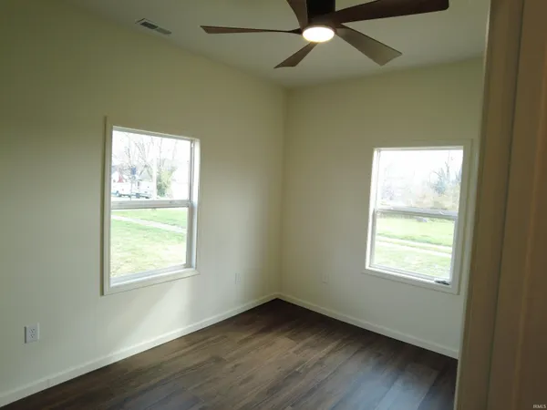 $239,900 | 444 South 4th Street, Mitchell, IN 47446
