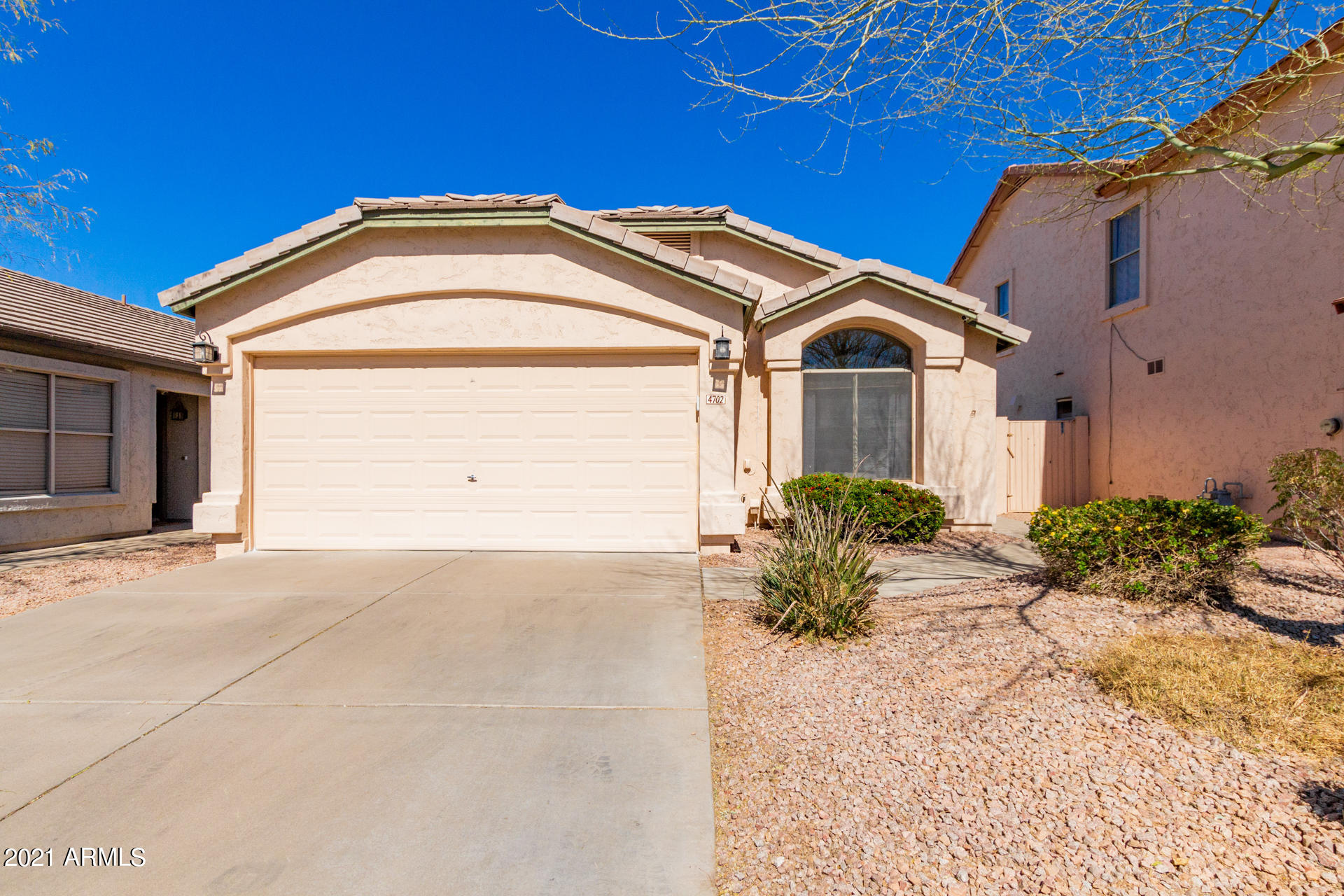 4702 East Mossman Road Phoenix, AZ 85050 - Photo 1 of 22 0001-Mossman 1