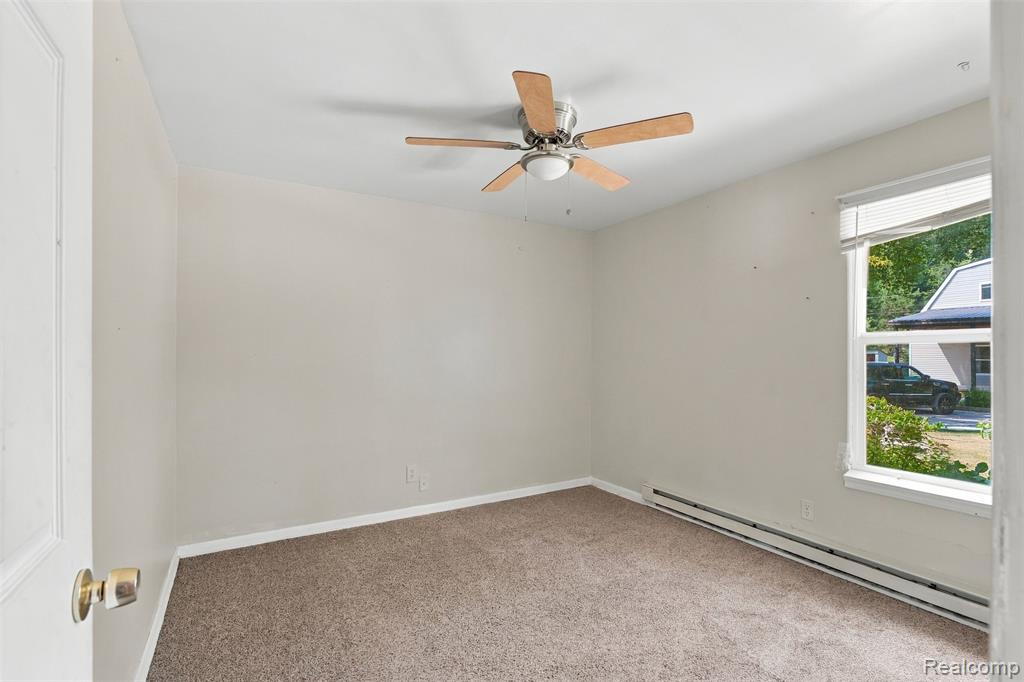 5161 Parker Road Fort Gratiot, MI 48059 - Photo 15 of 64 Gallery Image 15