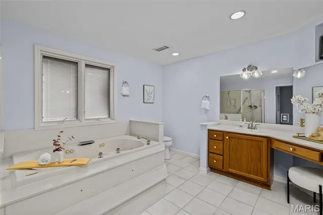 $549,900 | 14806 Woodroyal Court, Chesterfield, MO 63017