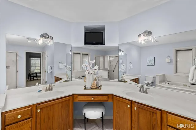 $549,900 | 14806 Woodroyal Court, Chesterfield, MO 63017