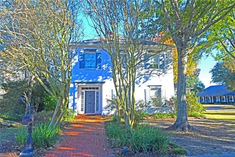 $479,900 | 33 Hermitage Drive, Marrero, LA 70072