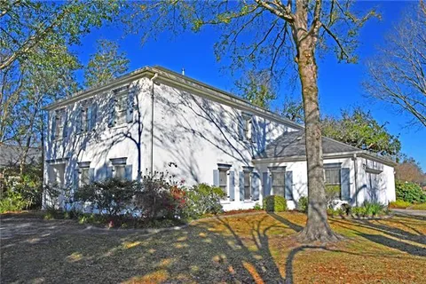 $479,900 | 33 Hermitage Drive, Marrero, LA 70072