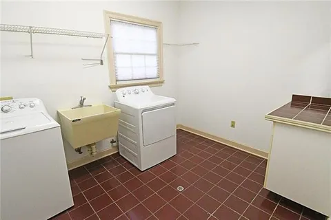 $479,900 | 33 Hermitage Drive, Marrero, LA 70072