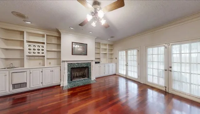 $479,900 | 33 Hermitage Drive, Marrero, LA 70072