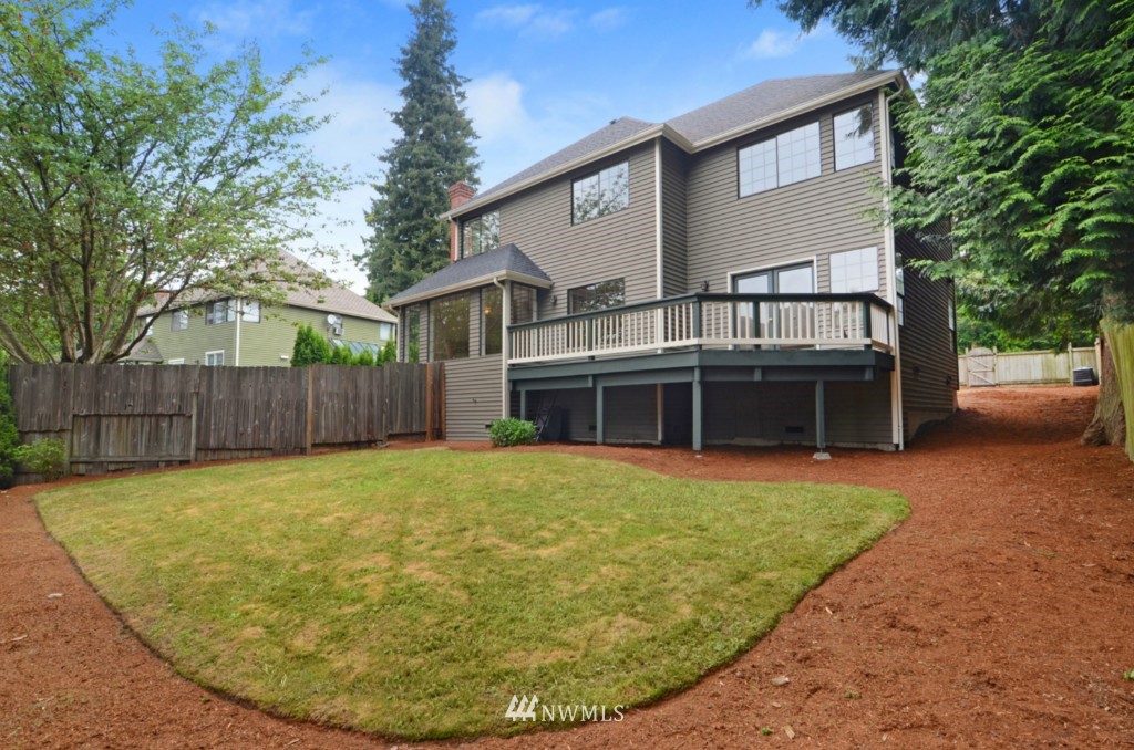 10331 Northeast 201st Place Bothell, WA 98011 - Photo 22 of 25