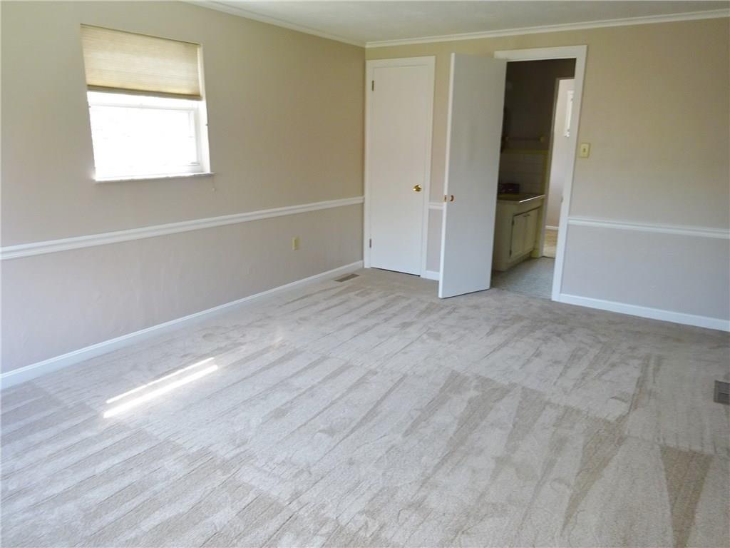 4138 Highgrove Road Pittsburgh, PA 15234 - Photo 12 of 25 Gallery Image 12