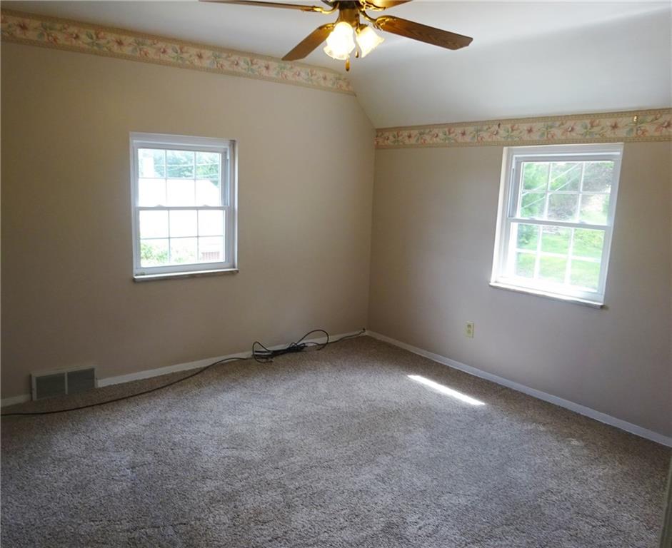 4138 Highgrove Road Pittsburgh, PA 15234 - Photo 14 of 25 Gallery Image 14