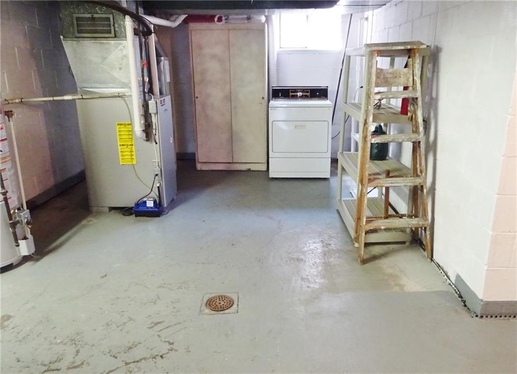 4138 Highgrove Road Pittsburgh, PA 15234 - Photo 20 of 25 Gallery Image 20