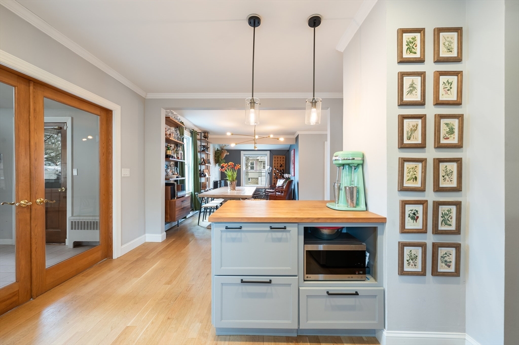 8 Horton Street Saugus, MA 01906 - Photo 16 of 41