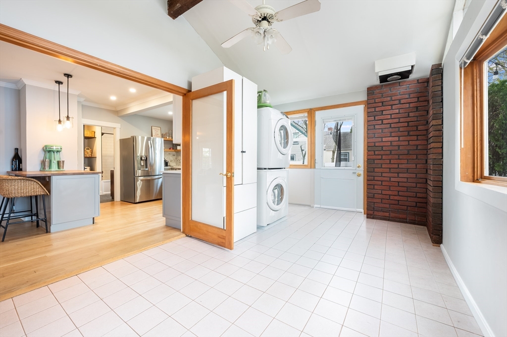 8 Horton Street Saugus, MA 01906 - Photo 21 of 41