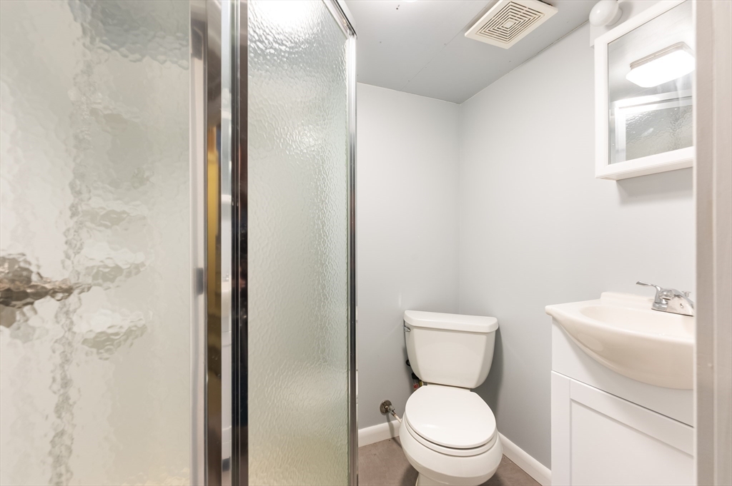 8 Horton Street Saugus, MA 01906 - Photo 27 of 41