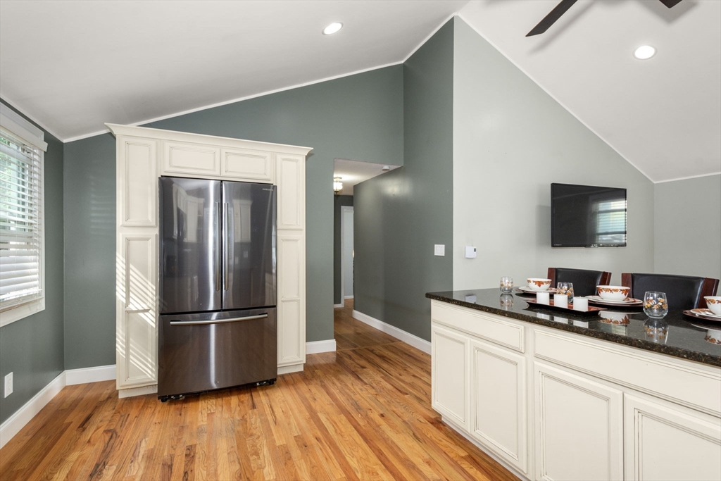 130 Mazarin Street Springfield, MA 01151 - Photo 6 of 36 Gallery Image 6