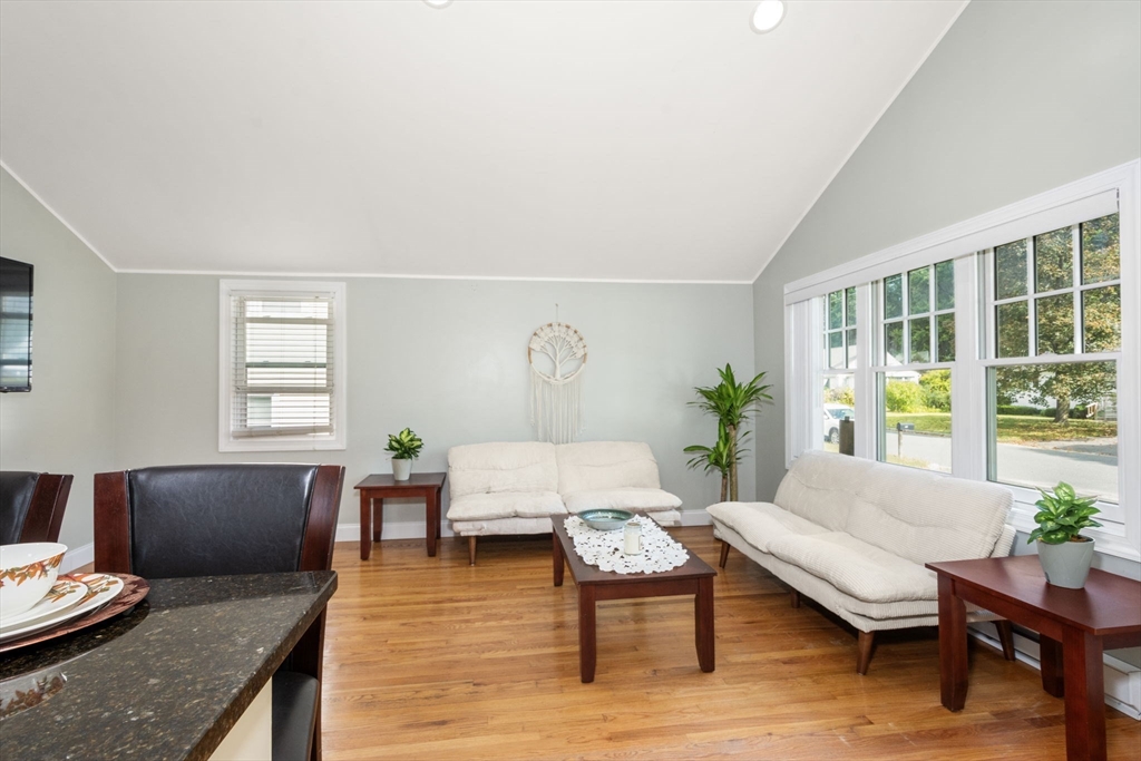 130 Mazarin Street Springfield, MA 01151 - Photo 7 of 36 Gallery Image 7