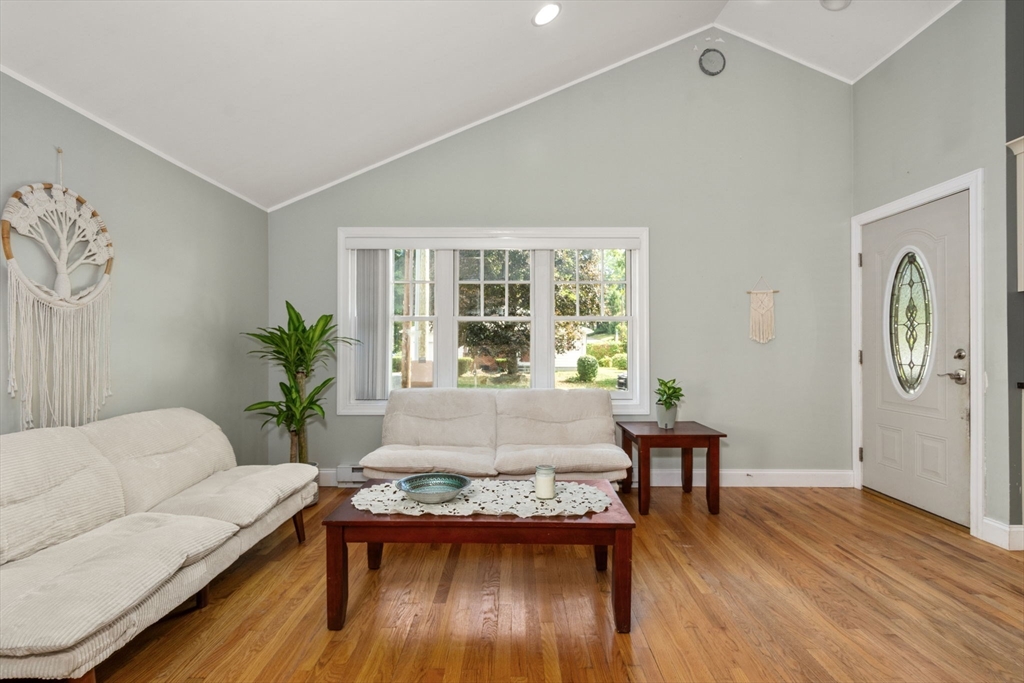 130 Mazarin Street Springfield, MA 01151 - Photo 9 of 36 Gallery Image 9