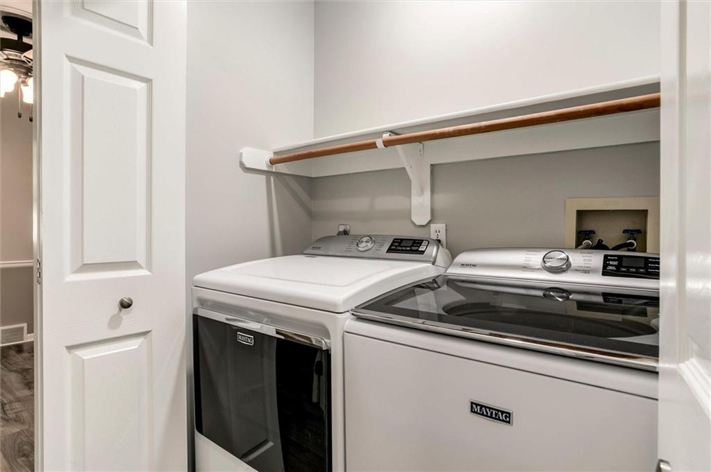 10553 Riley Street Overland Park, KS 66212 - Photo 20 of 34