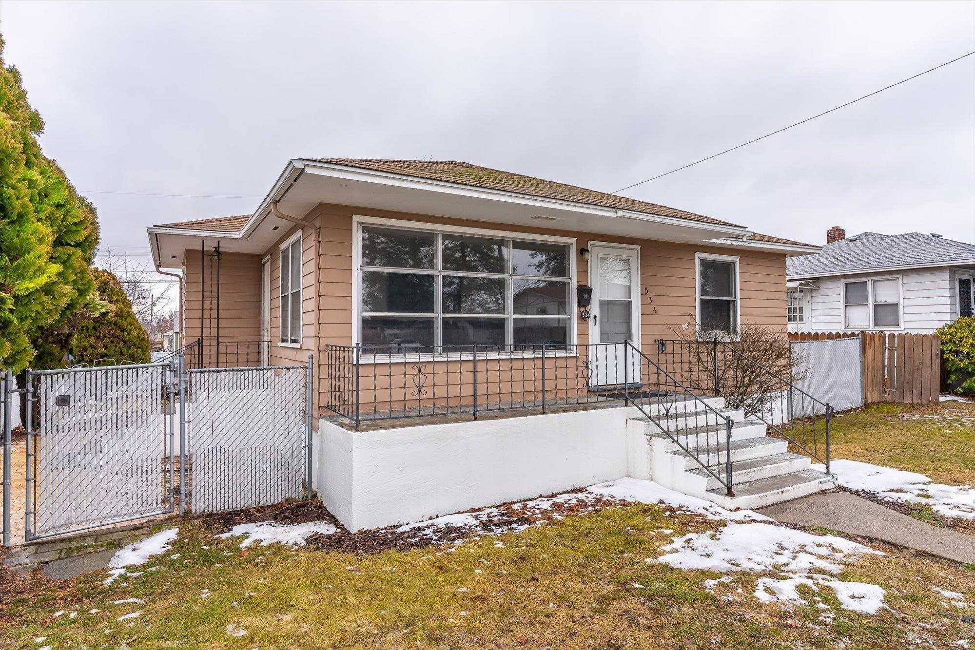 534 East Central Ave  