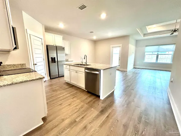 $2,300 | 5796 Danbury Boulevard, Pace, FL 32571