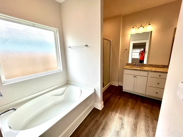 $2,300 | 5796 Danbury Boulevard, Pace, FL 32571