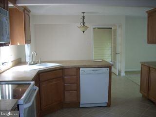 33 Seabreeze Road Ocean Pines, MD 21811 - Photo 4 of 11 Gallery Image 4