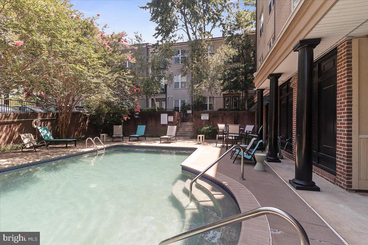 720 Walker Square, Unit 2B Charlottesville, VA 22903 - Photo 22 of 28