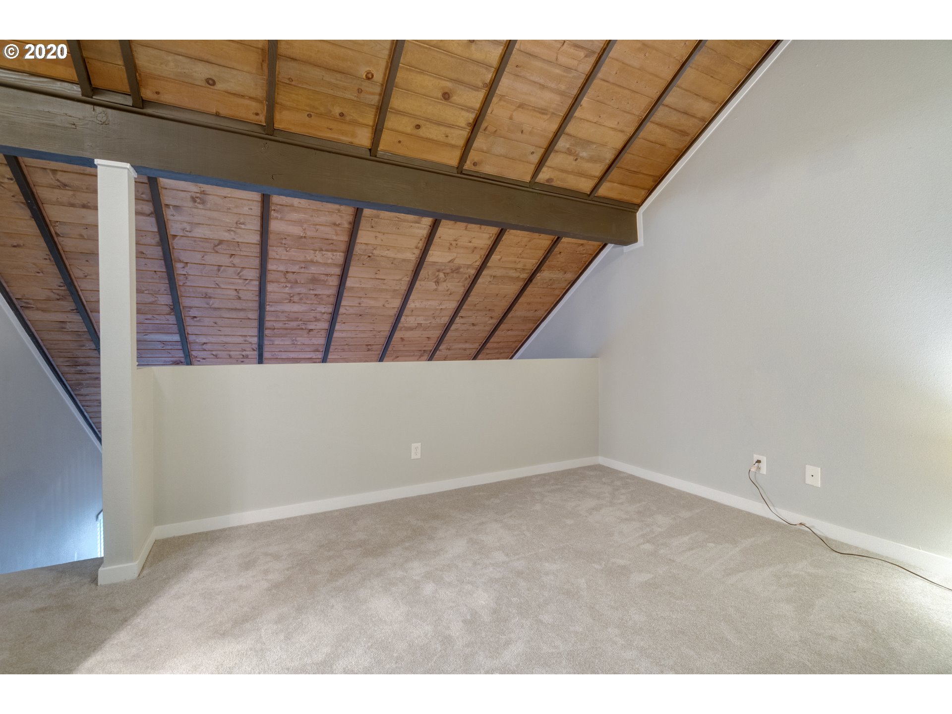 7520 Southwest Barnes Road, Unit B Portland, OR 97225 - Photo 19 of 29 Gallery Image 19
