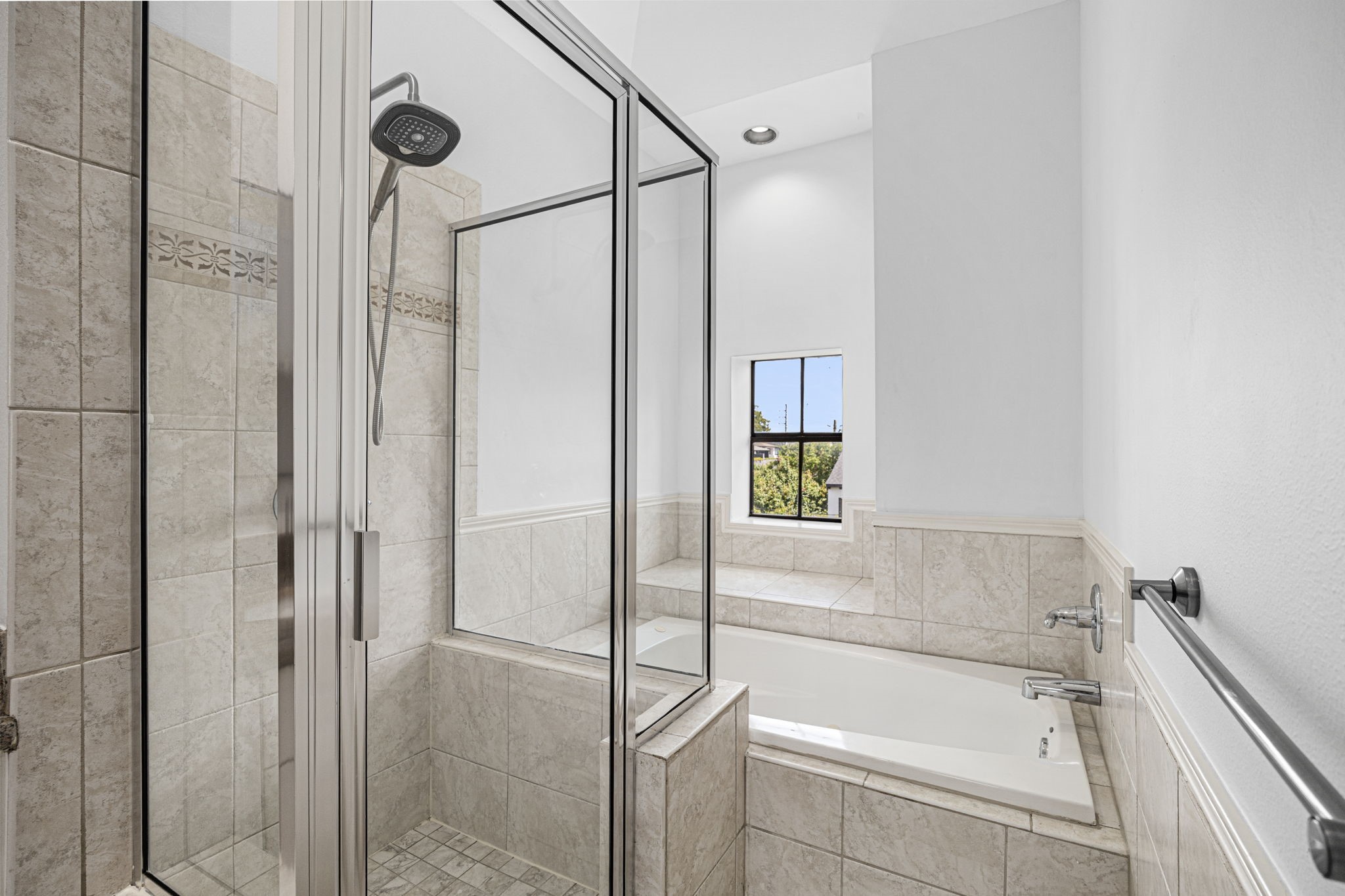 1926 Indiana Street Houston, TX 77019 - Photo 23 of 26