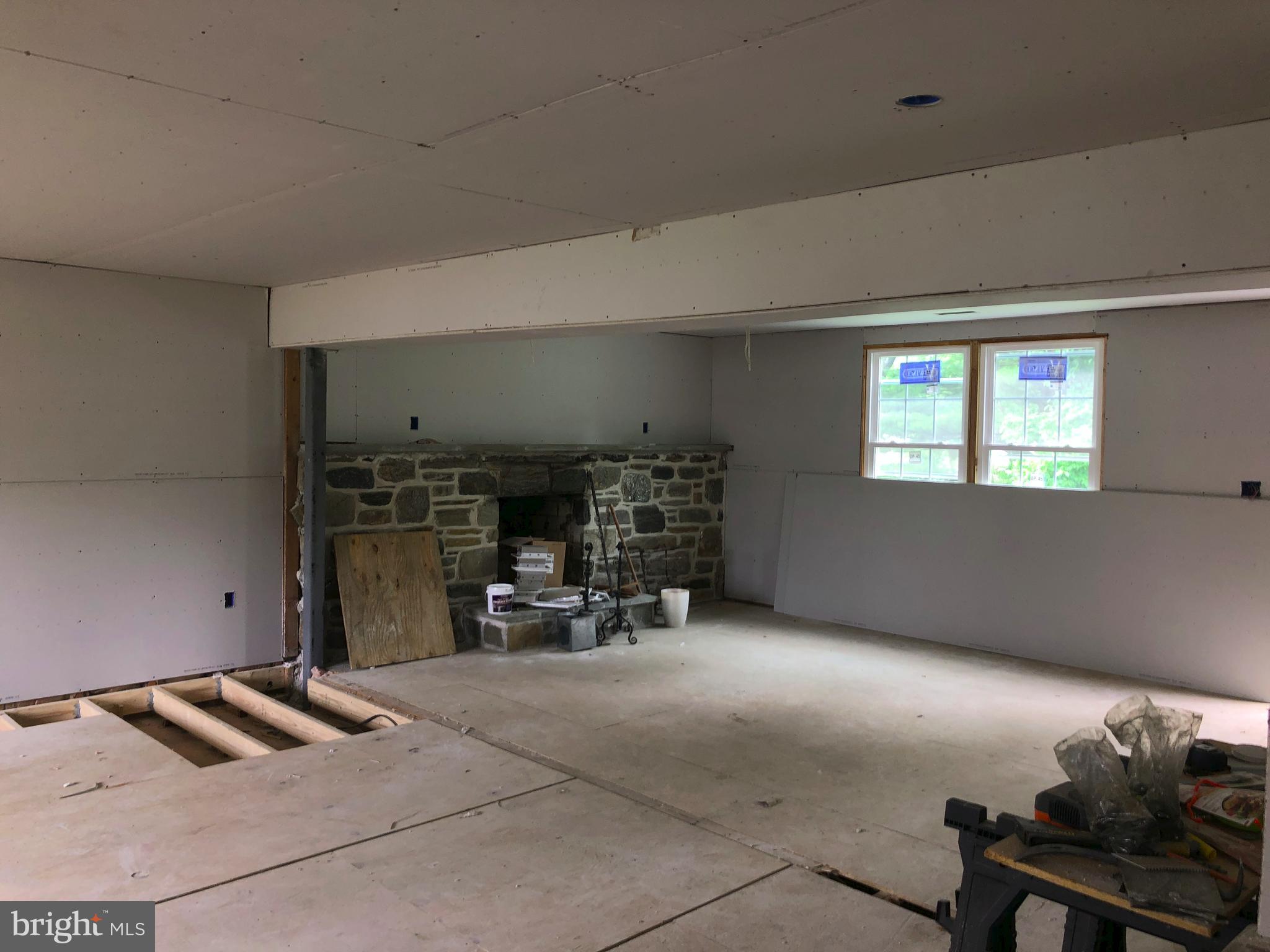 126 Glendale Road Exton, PA 19341 - Photo 3 of 37 Great Room