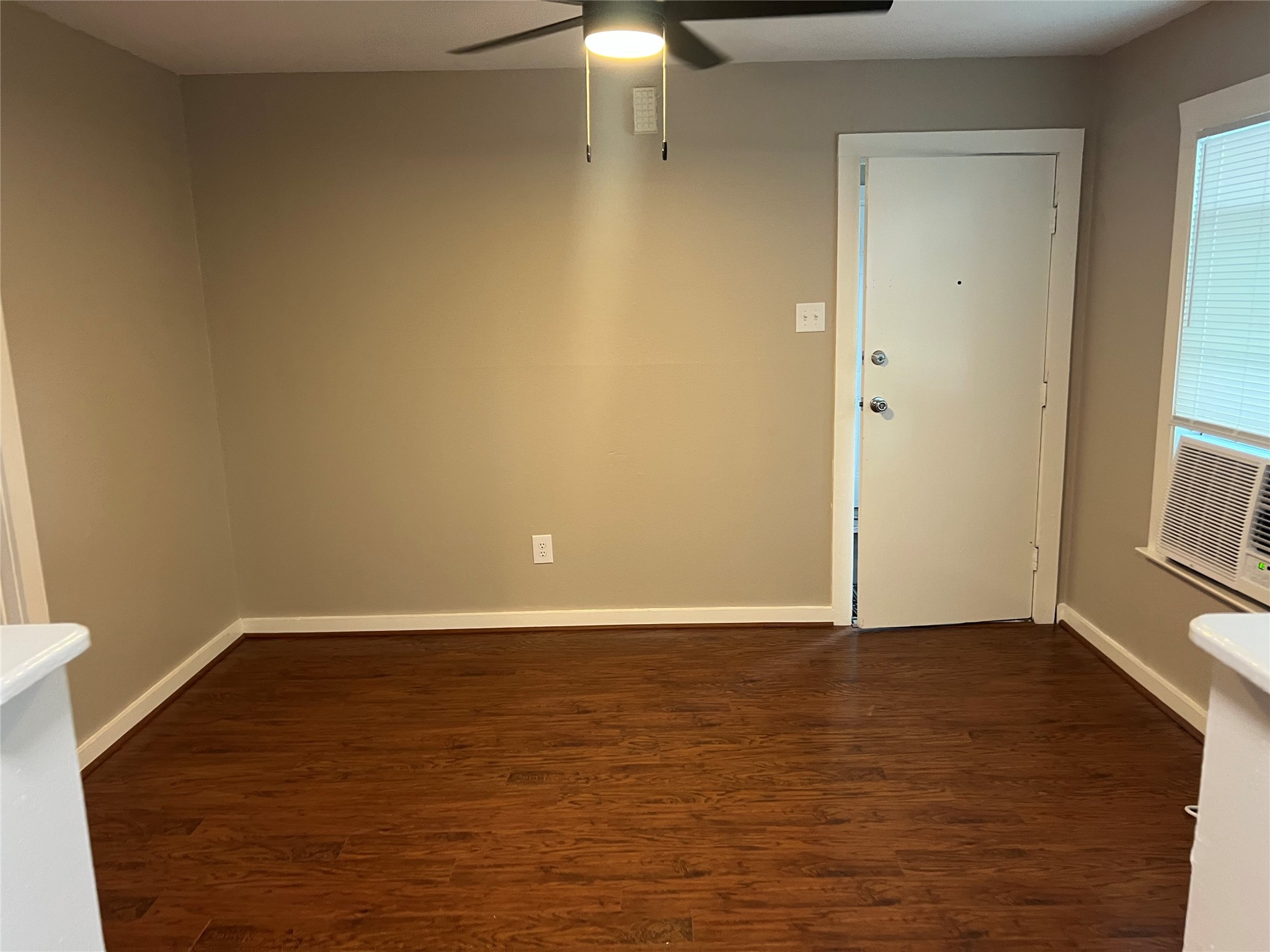 220 Stiles Street, Unit 1 Houston, TX 77011 - Photo 10 of 13