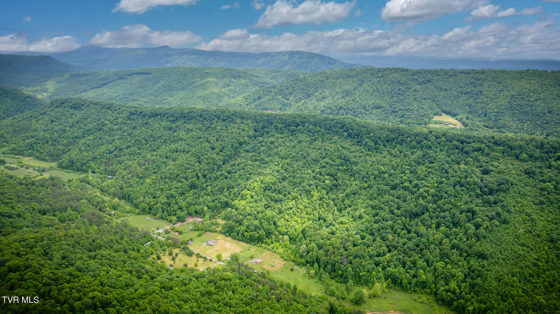 343 Butcher Valley Road Rogersville, TN 37857 - Photo 34 of 36 107