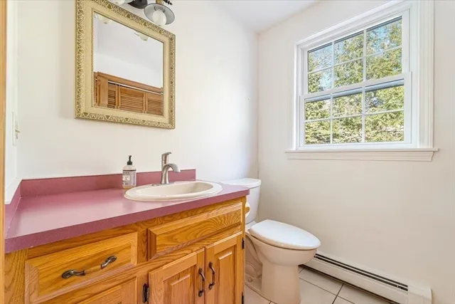 $895,000 | 2 Kayla Drive, Franklin, MA 02038