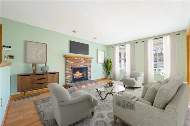 $895,000 | 2 Kayla Drive, Franklin, MA 02038