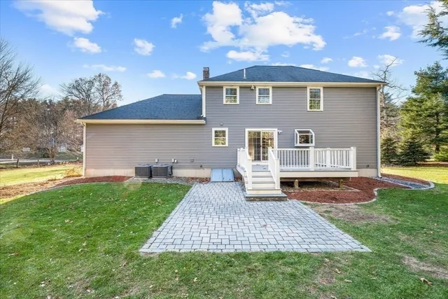 $895,000 | 2 Kayla Drive, Franklin, MA 02038
