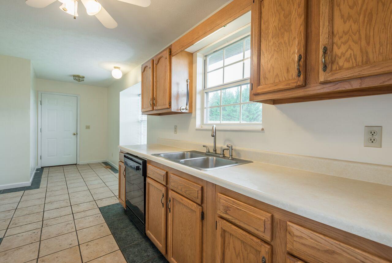 408 Cherokee Hills Road Seymour, TN 37865 - Photo 9 of 24 Cherokee14