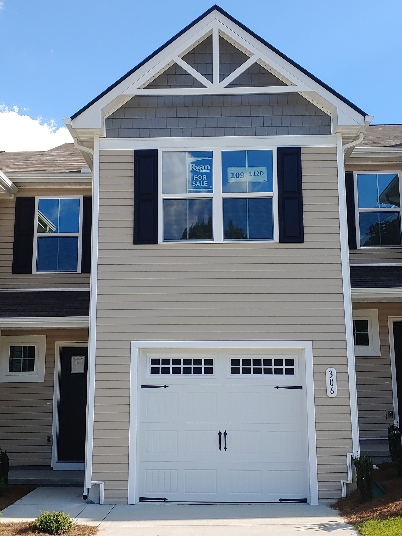 637 Woodall Ridge Drive Lebanon, TN 37090 - Photo 14 of 14 a front view of a building