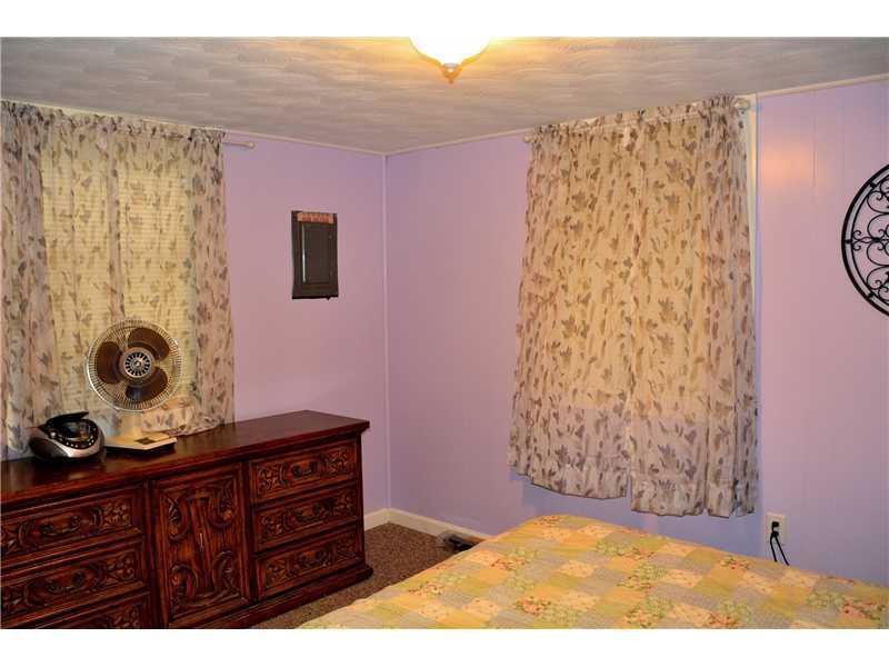 91 Brown Road Sanford, ME 04073 - Photo 13 of 31 Bedroom.