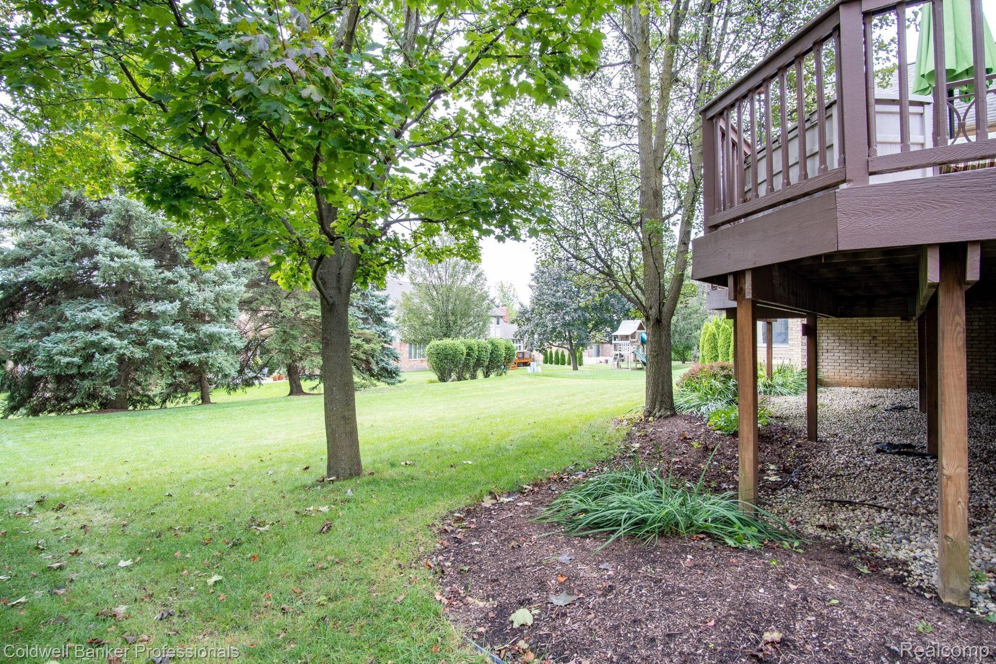 3181 Summit Ridge Drive Rochester, MI 48306 - Photo 50 of 53 59-web-or-mls-3181-Summit-Ridge-Dr-59.jpg