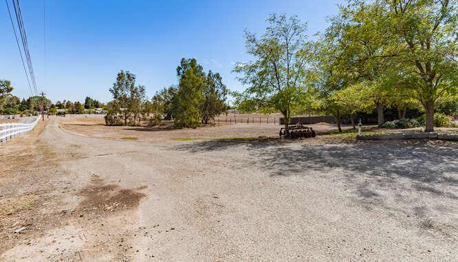 15534 Monreal Road Madera, CA 93636 - Photo 33 of 43 Gallery Image 33