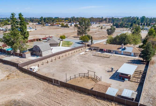 15534 Monreal Road Madera, CA 93636 - Photo 35 of 43 Gallery Image 35