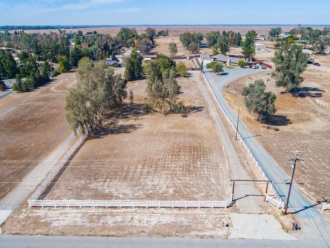15534 Monreal Road Madera, CA 93636 - Photo 39 of 43 Gallery Image 39