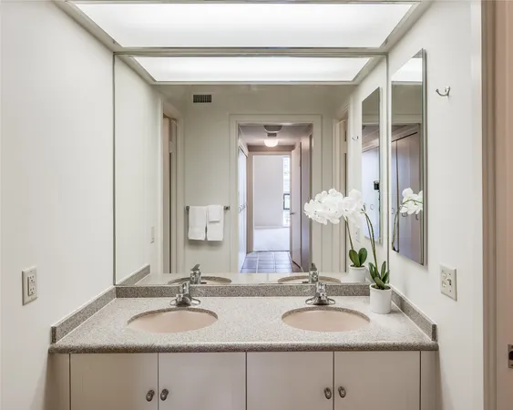 $2,250 | 5100 San Felipe Street, Unit 55, Houston, TX 77056