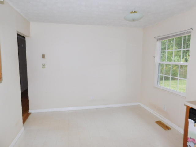 2316 Sun Valley Road Knoxville, TN 37921 - Photo 12 of 15 12 EAT-IN-KITCHEN