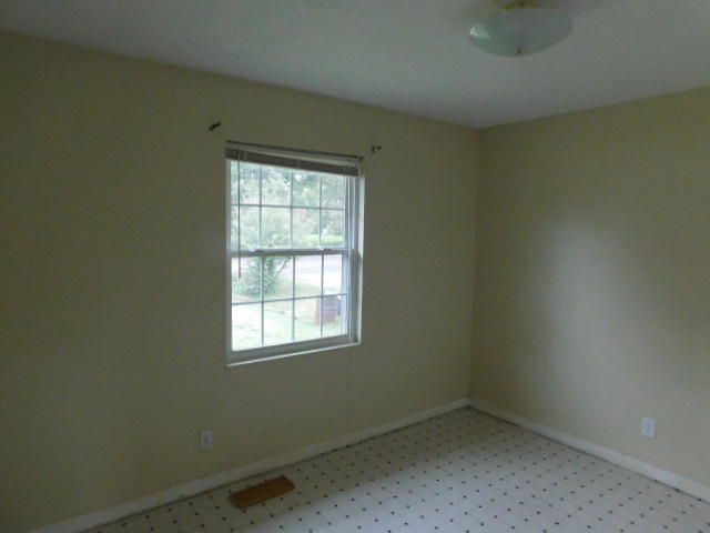 2316 Sun Valley Road Knoxville, TN 37921 - Photo 14 of 15 14 BEDROOM-2