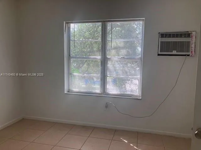 a view of empty room with window