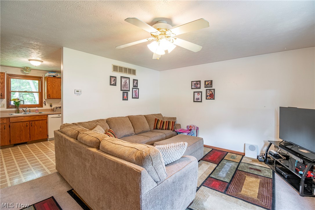 9 Holly Court Rittman, OH 44270 - Photo 6 of 15 Gallery Image 6