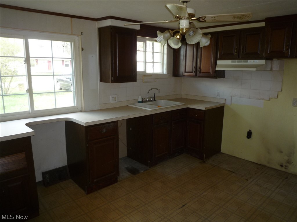 3226 Samuel Road Akron, OH 44312 - Photo 4 of 10
