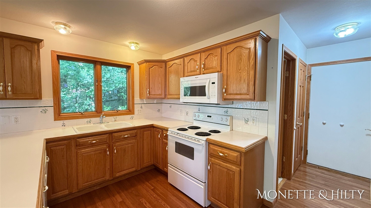 2550 Cove Road Twin Lake, MI 49457 - Photo 21 of 50