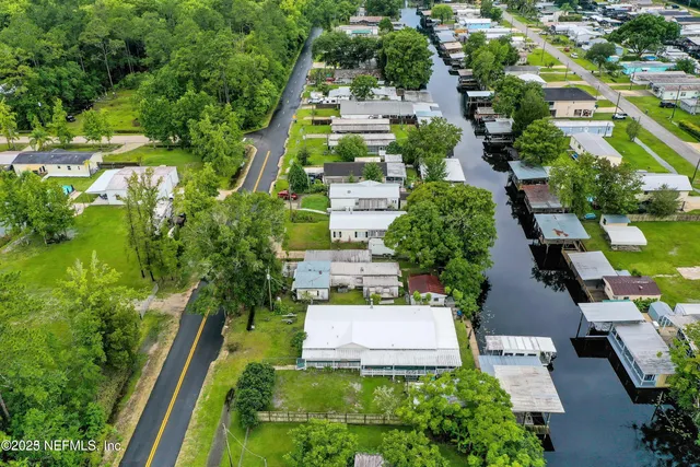 $339,000 | 115 Walt Lane, Satsuma, FL 32189